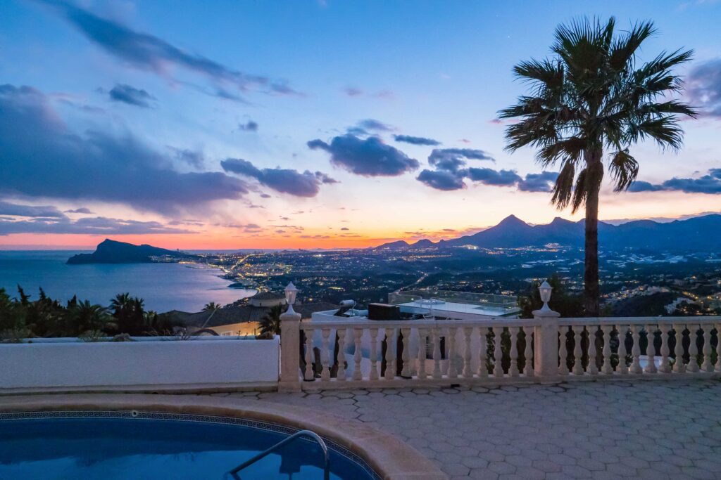 VILLA CON VISTAS AL MAR