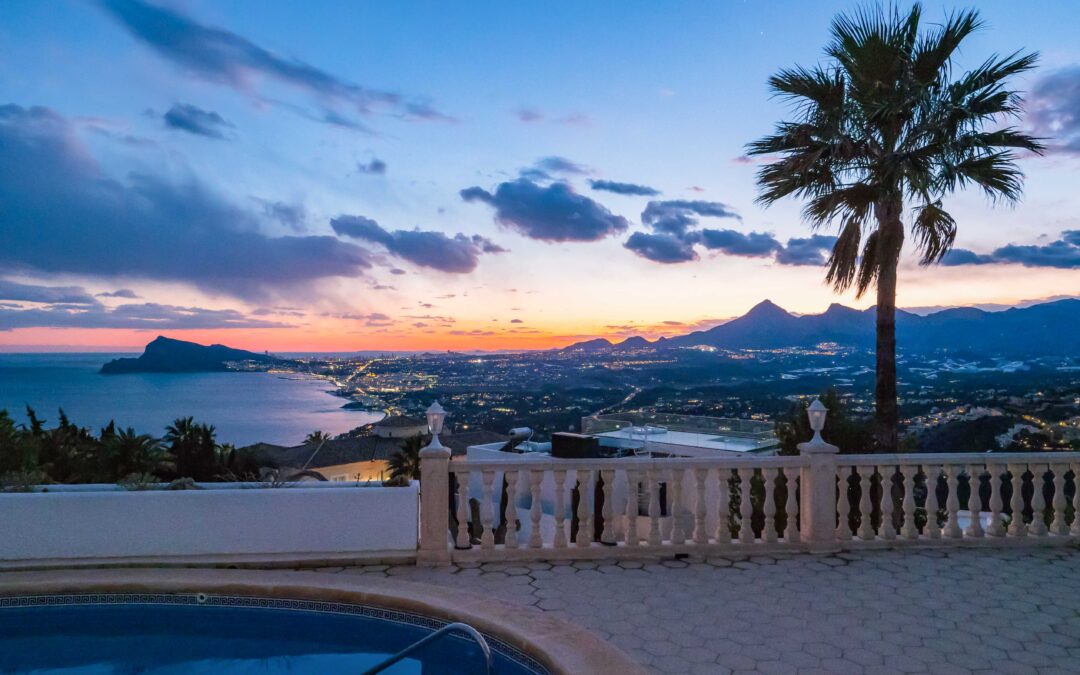 VILLA CON VISTAS AL MAR